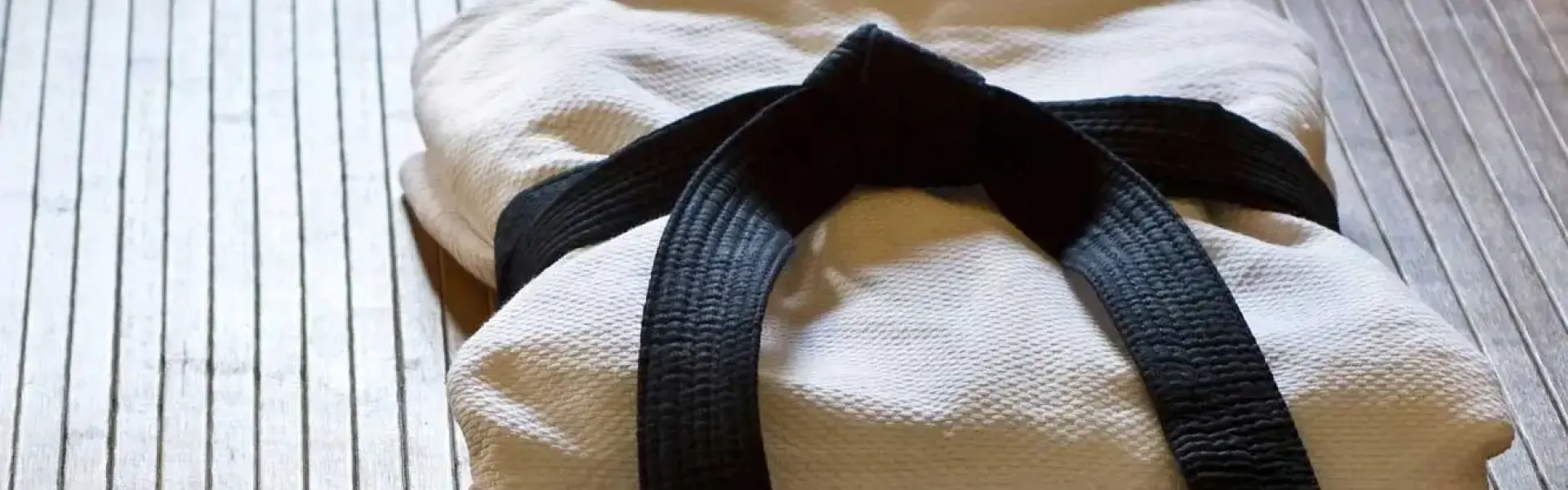 Kimono, hakama, dojo i rei